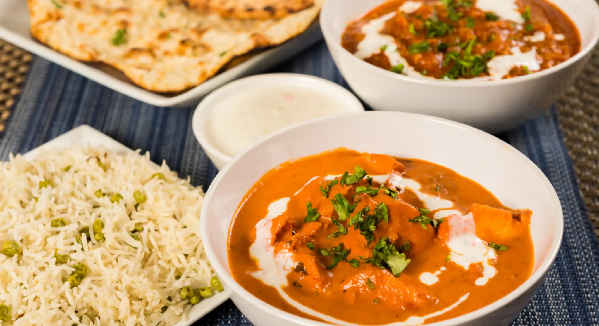 Butter chicken with rice and naan