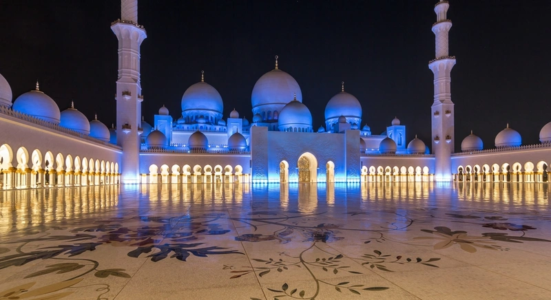 Visiting Sheikh Zayed Grand Mosque in the evening - 2026 guide