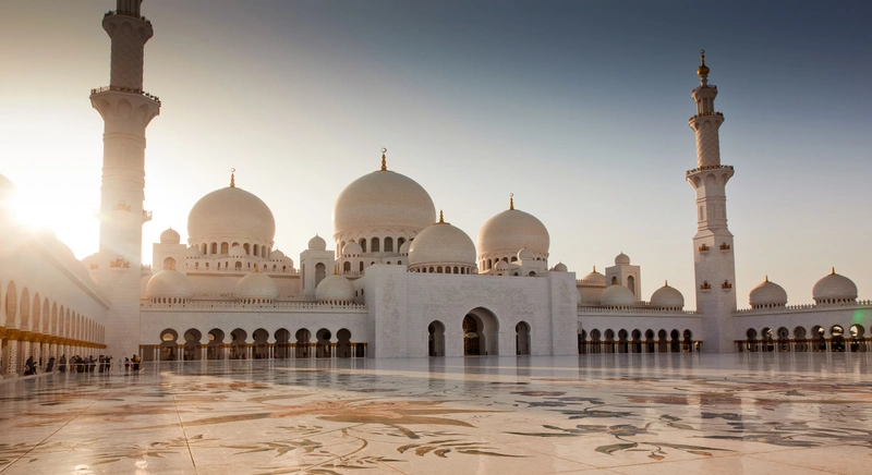Best time to visit Sheikh Zayed Grand Mosque - season, day and time of day
