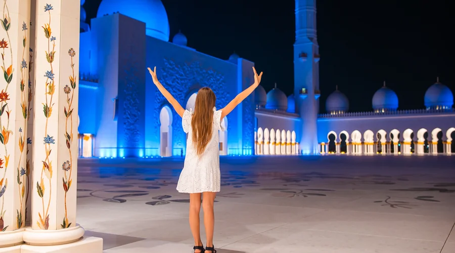 Abu Dhabi Stopover of 4 to 6 Hours: Can You Leave the Airport?