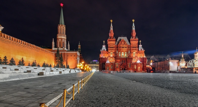 How Much Does a Trip to Russia Cost from Dubai?