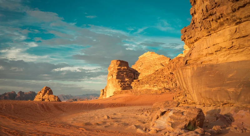 How Much Does a Trip to Saudi Arabia Cost from Dubai?