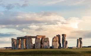Great Britain Heritage Tour from Dubai with London Windsor Oxford Cotswolds Bath and Stonehenge