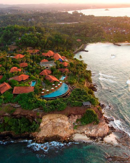 Luxury beachfront resort in Sri Lanka featured in the 5 star hotels guide by Jude Abraham for Arabiers Holidays
