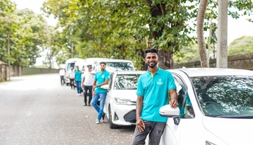Arabiers Holidays Sri Lanka private vehicle fleet and driver guides for DMC partner agencies